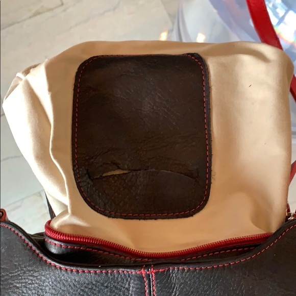 Blk Leather Crossbody Bag by Borgo Degli Etruschi - Picture 8 of 8